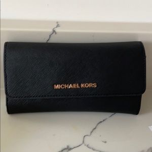 Michael Kors Large trifold wallet